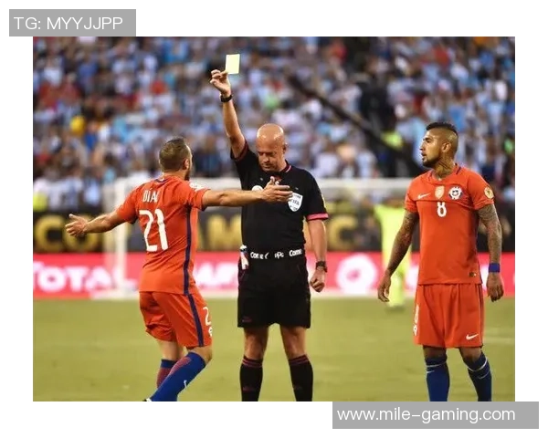 足球比赛中黄牌累积规则解析及其对球队的影响分析